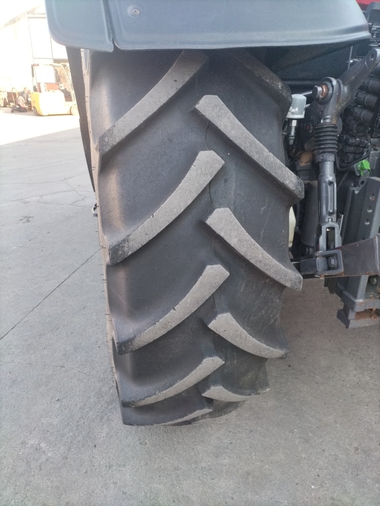 Tracteur VALTRA N 135 Hi Tech - photo slide 6