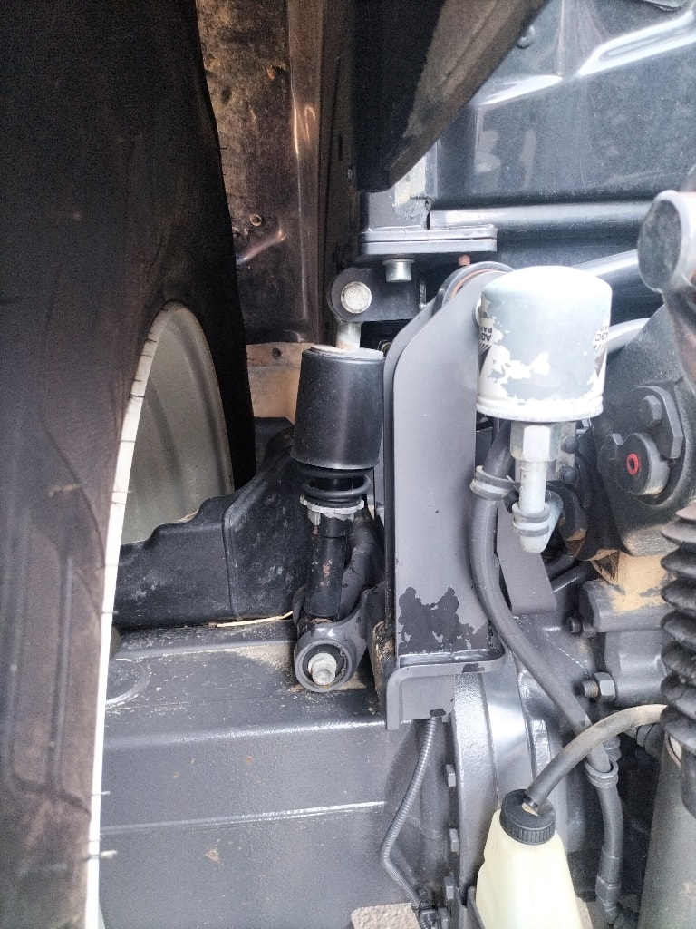 Tracteur VALTRA N 135 Hi Tech - photo slide 7