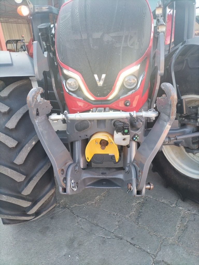 Tracteur VALTRA N 135 Hi Tech - photo slide 9