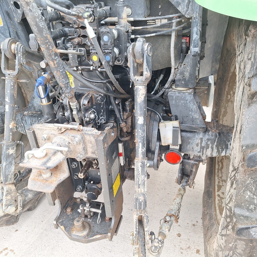 Tracteur DEUTZ FAHR 5110c - photo slide 12
