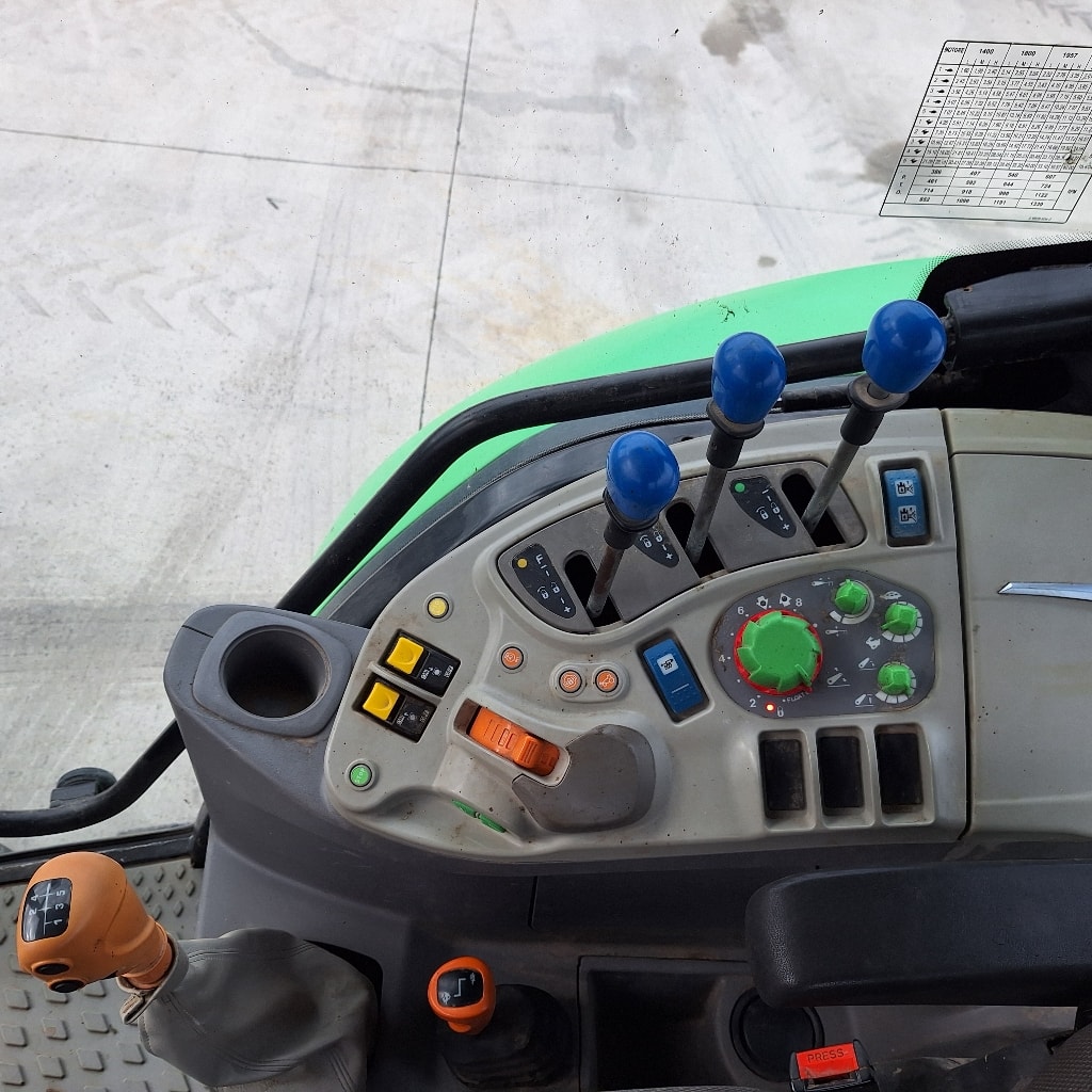 Tracteur DEUTZ FAHR 5110c - photo slide 17