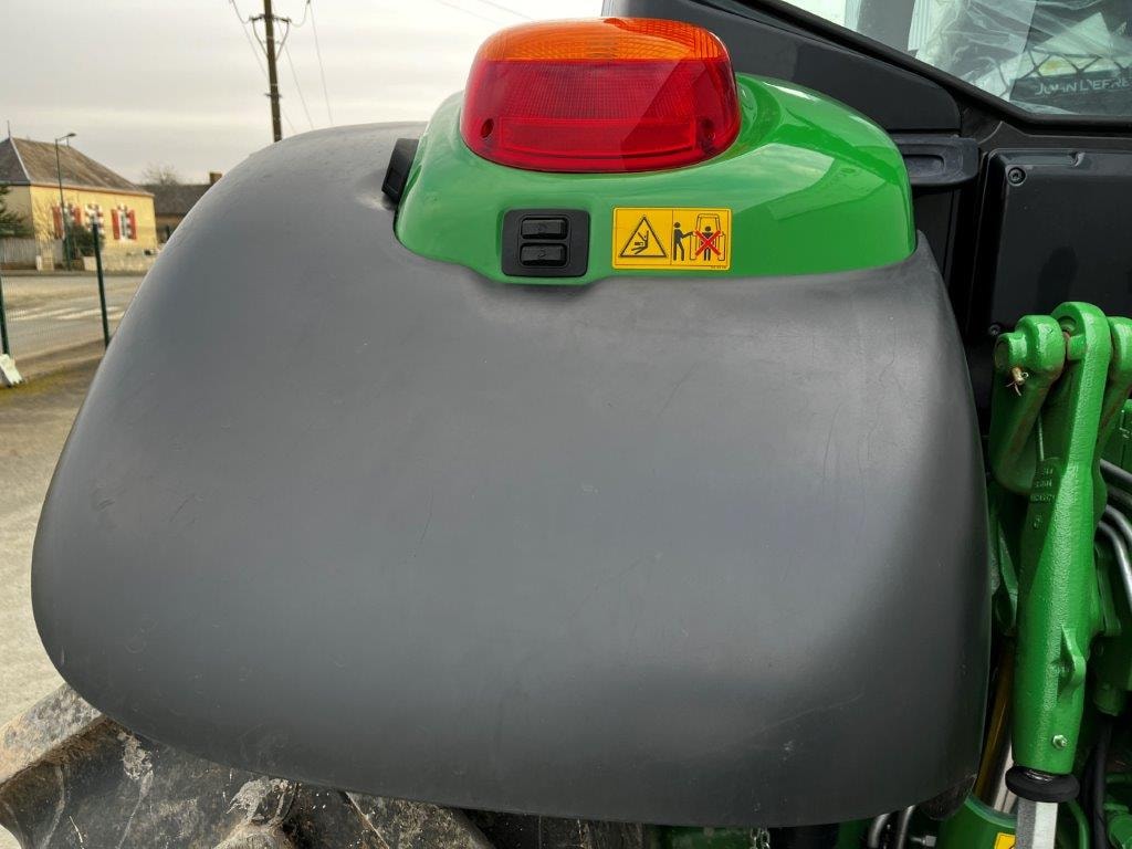 Tracteur JOHN DEERE 6155M - photo slide 16