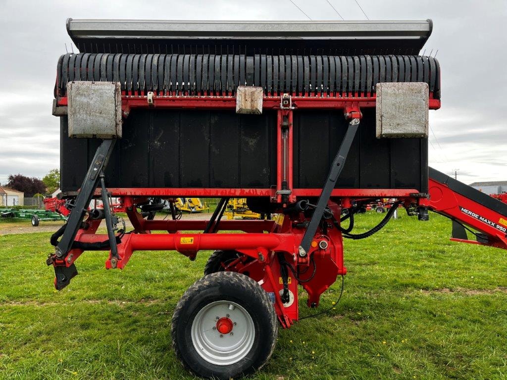 Andaineur KUHN MERGE MAXX 950 - photo slide 16