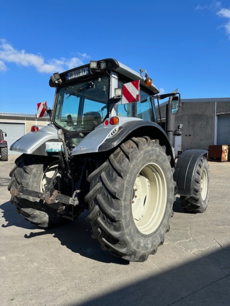 Tracteur VALTRA N142 Direct  - photo slide 3