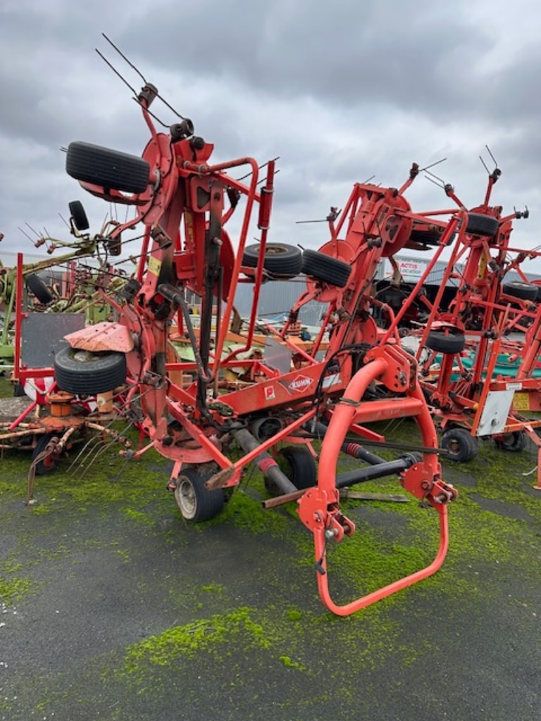 Faneuse KUHN GF 7702  - photo slide 2