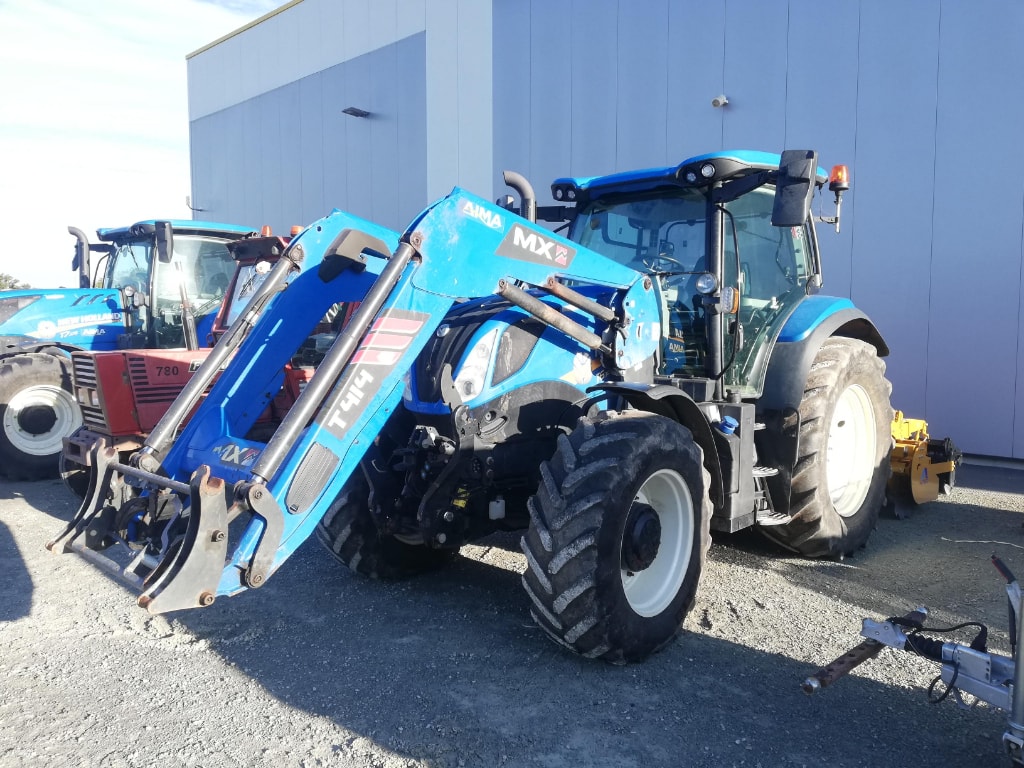 Tracteur chargeur NEW HOLLAND T6.145DC - photo slide 7