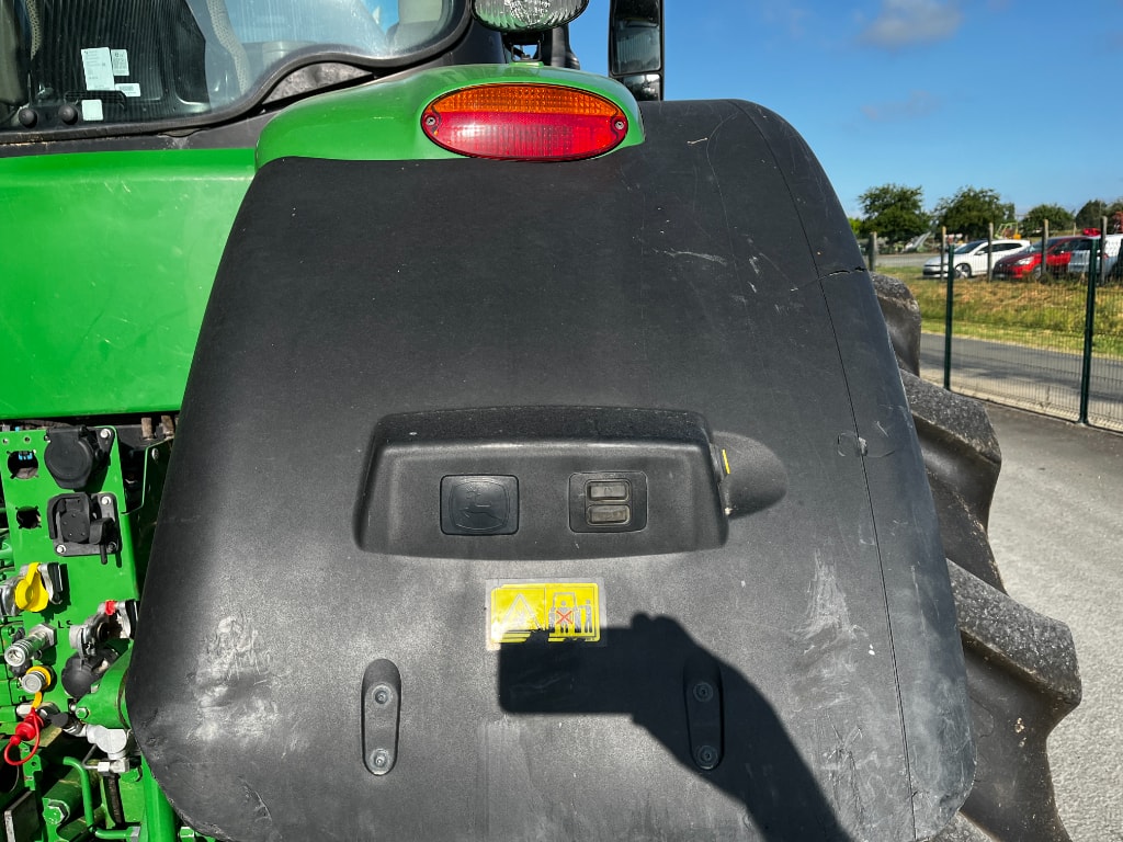 Tracteur JOHN DEERE 8320R - photo slide 35