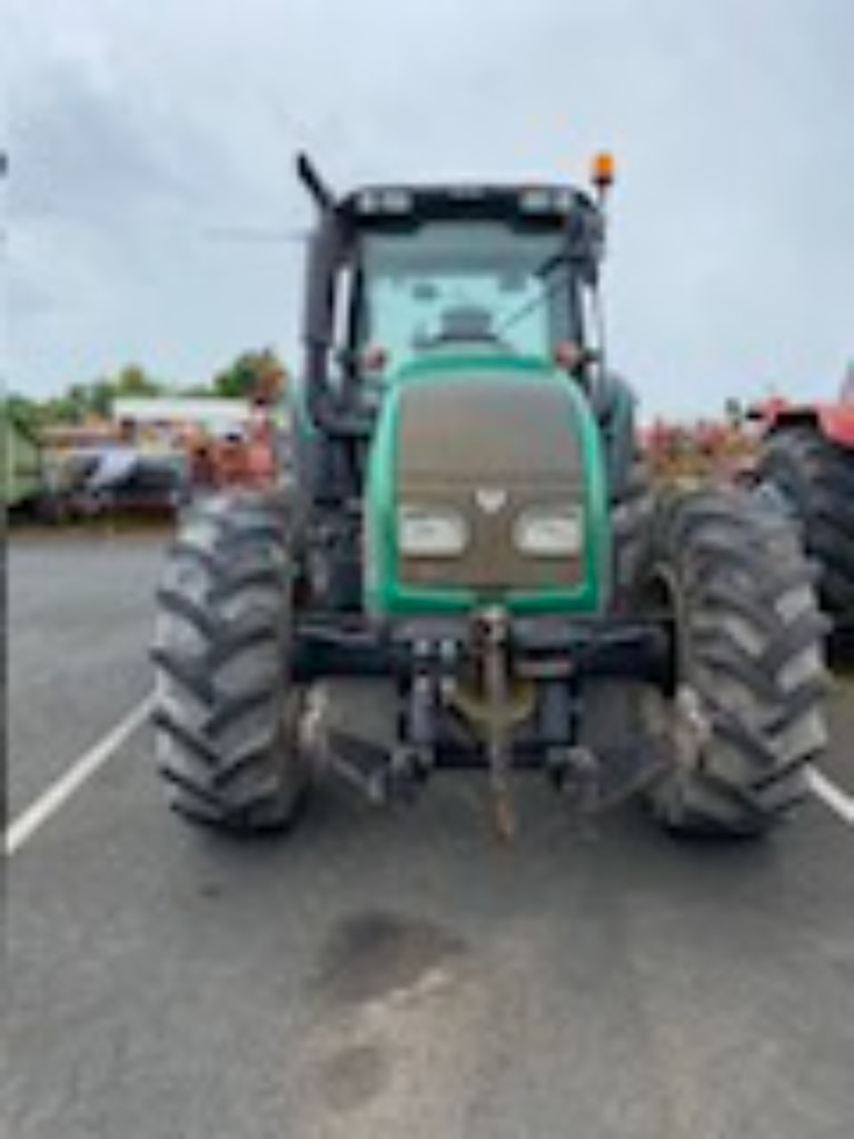 Tracteur VALTRA T191 Hitech  - photo slide 1