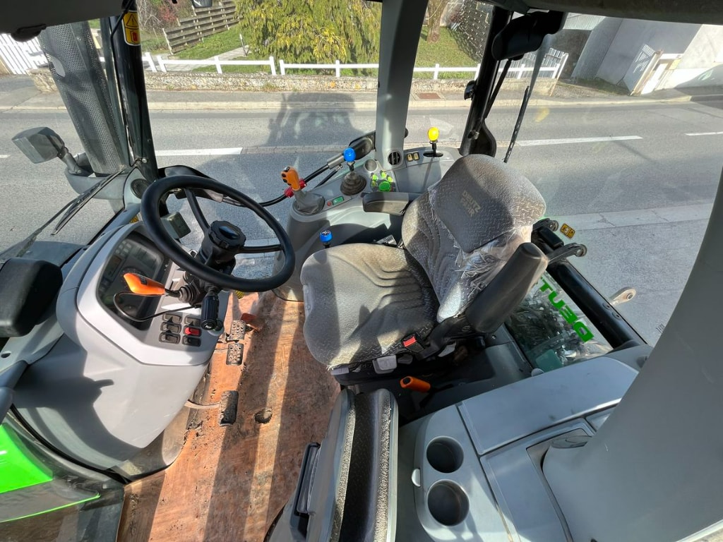 Tracteur DEUTZ FAHR AGROTRON K420   - photo slide 9