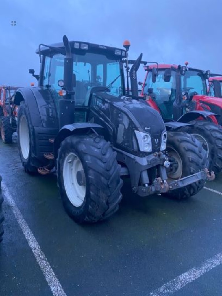 Tracteur VALTRA N 143 V - photo slide 1