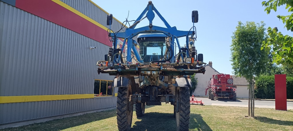 Pulverisateur automoteur MATROT Maestria 17  - photo slide 3