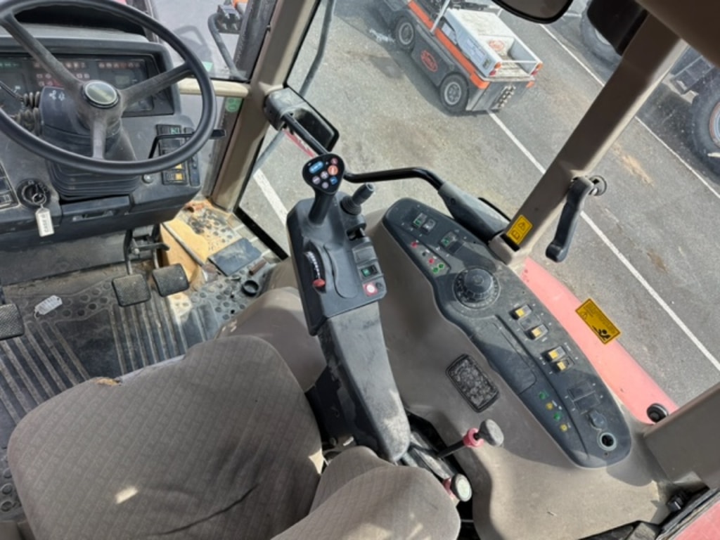 Tracteur CASE IH CVX 170 - photo slide 6