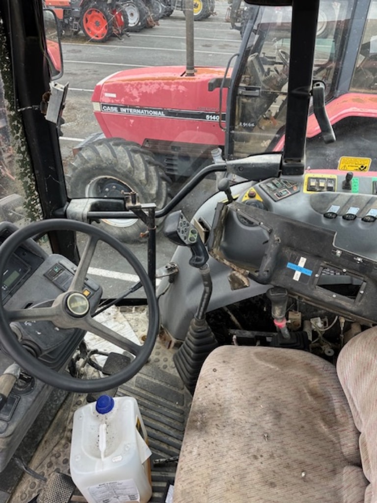Tracteur CASE IH CS 130  - photo slide 6
