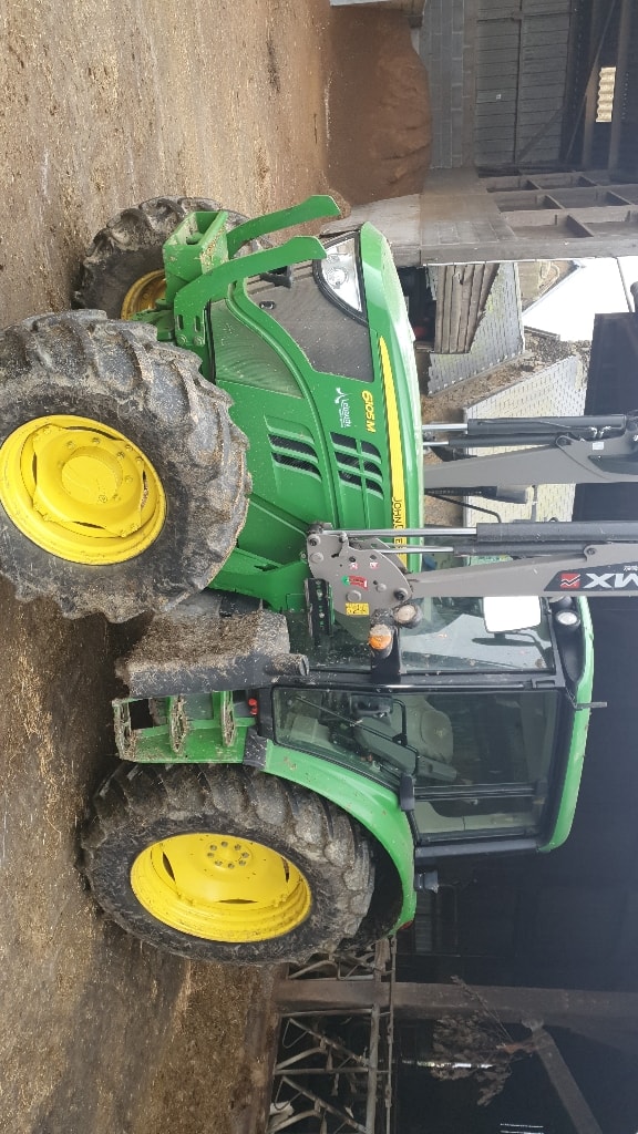 Tracteur JOHN DEERE 6105M - photo slide 2