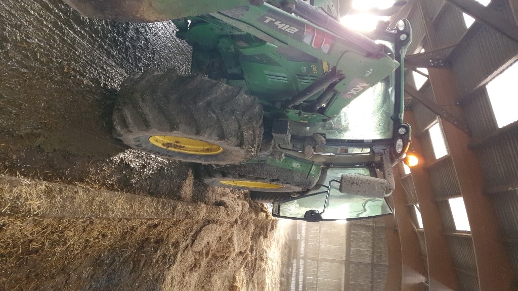 Tracteur chargeur JOHN DEERE 6105R - photo slide 3