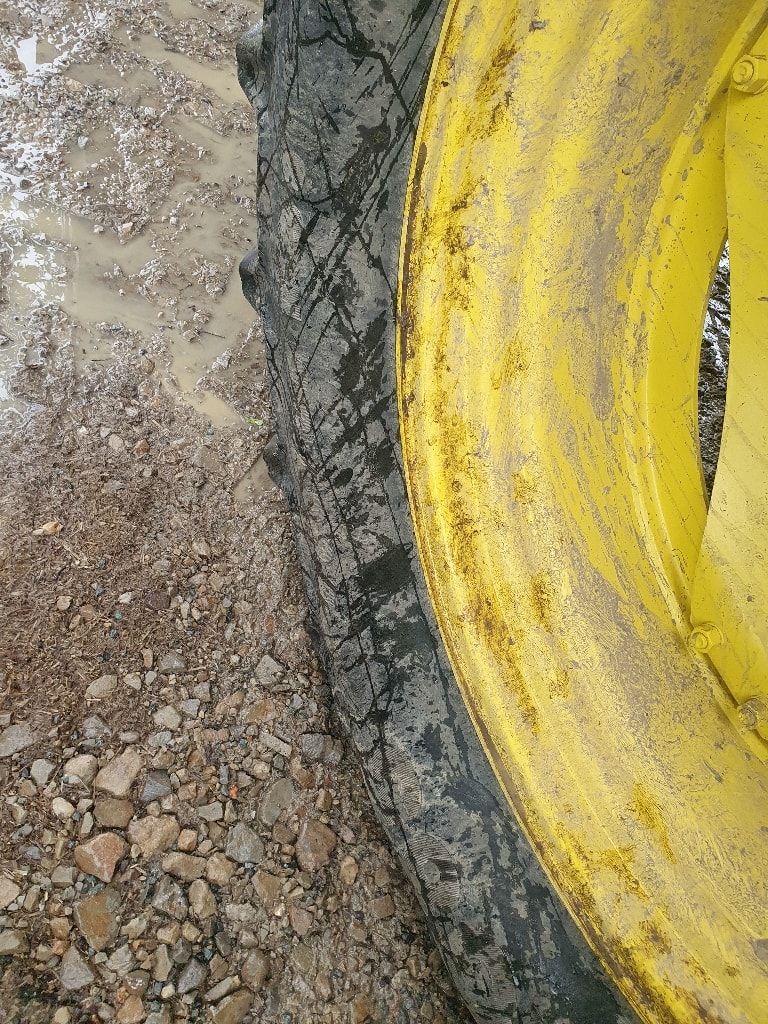 Tracteur chargeur JOHN DEERE 6105r - photo slide 6