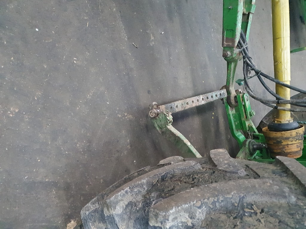 Tracteur chargeur JOHN DEERE 6230 - photo slide 8