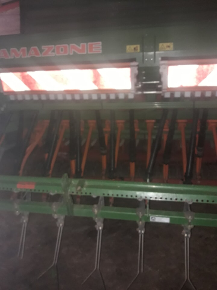 Semoir en ligne AMAZONE D9-30 - photo slide 6