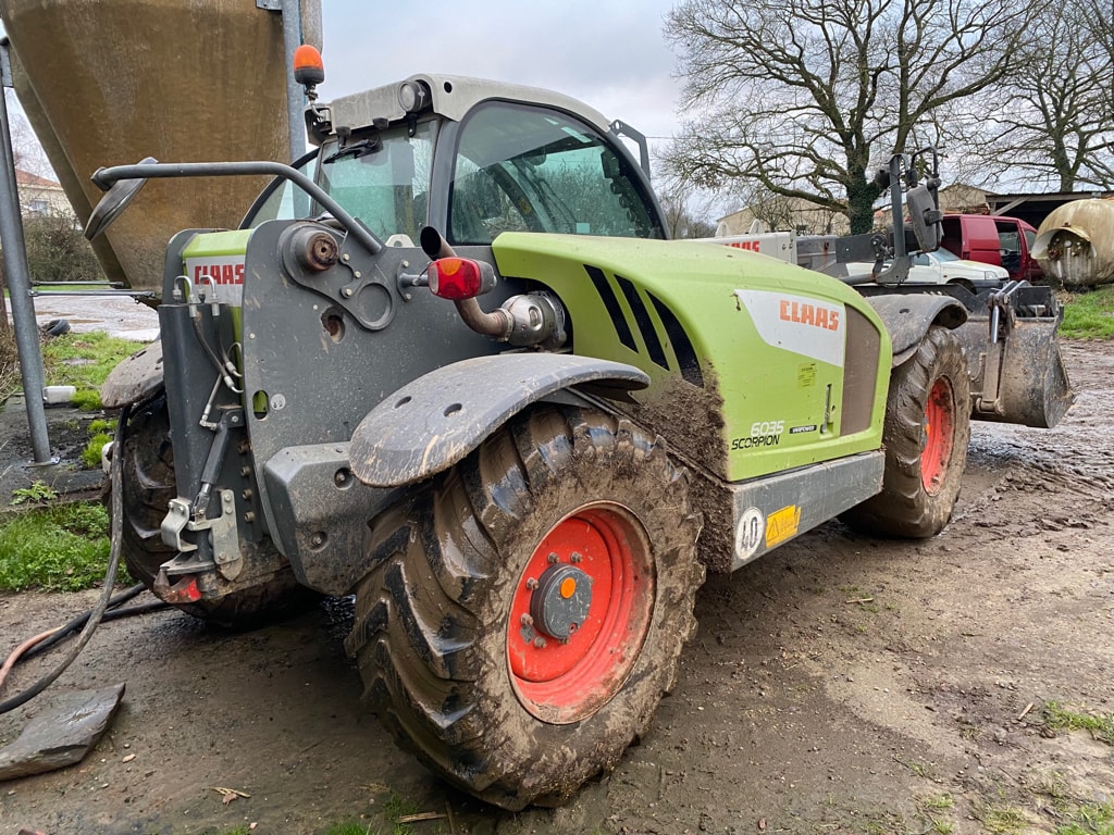 Telescopique CLAAS SCORPION 6035 - photo slide 7