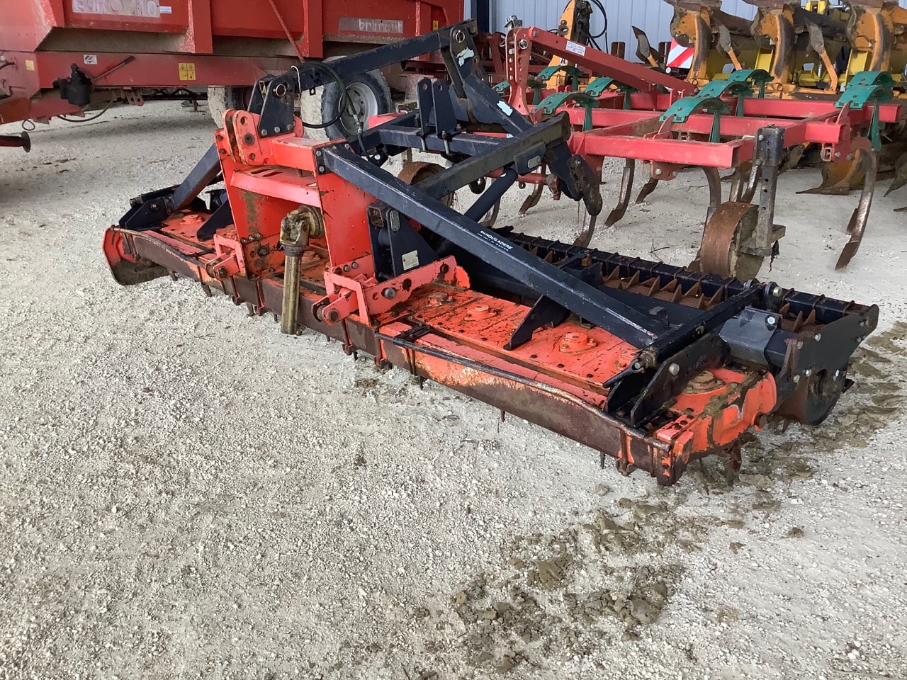 Herse rotative MASCHIO Dominator - photo slide 2