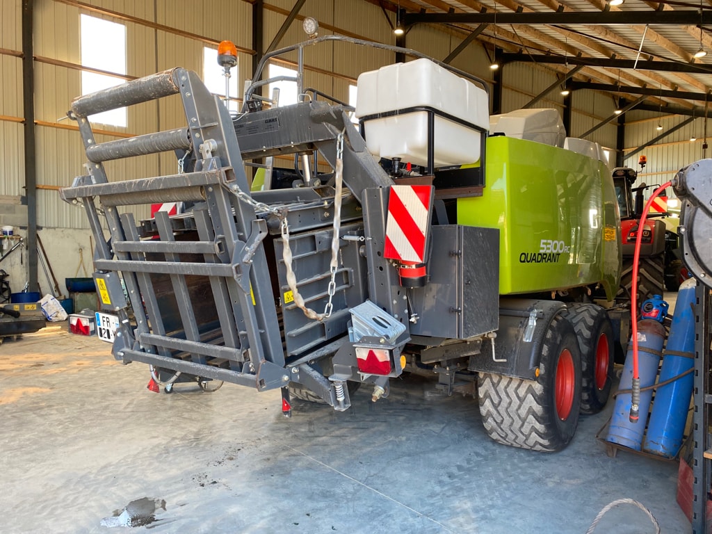 Presse haute densite CLAAS Quadrant 5300 RC T  - photo slide 15