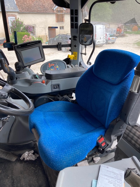 Tracteur NEW HOLLAND T7.210 SWII - photo slide 9