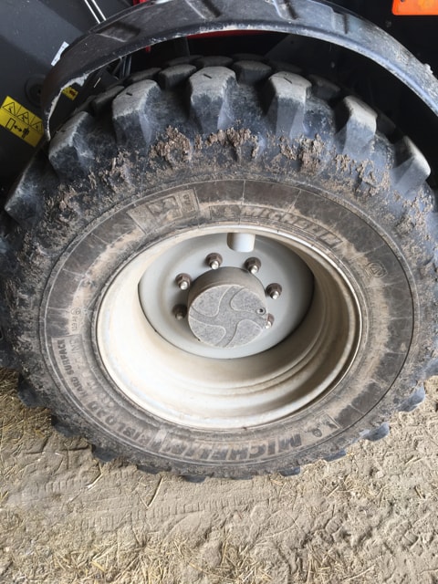 Telescopique MASSEY FERGUSON TH 8043 - photo slide 2