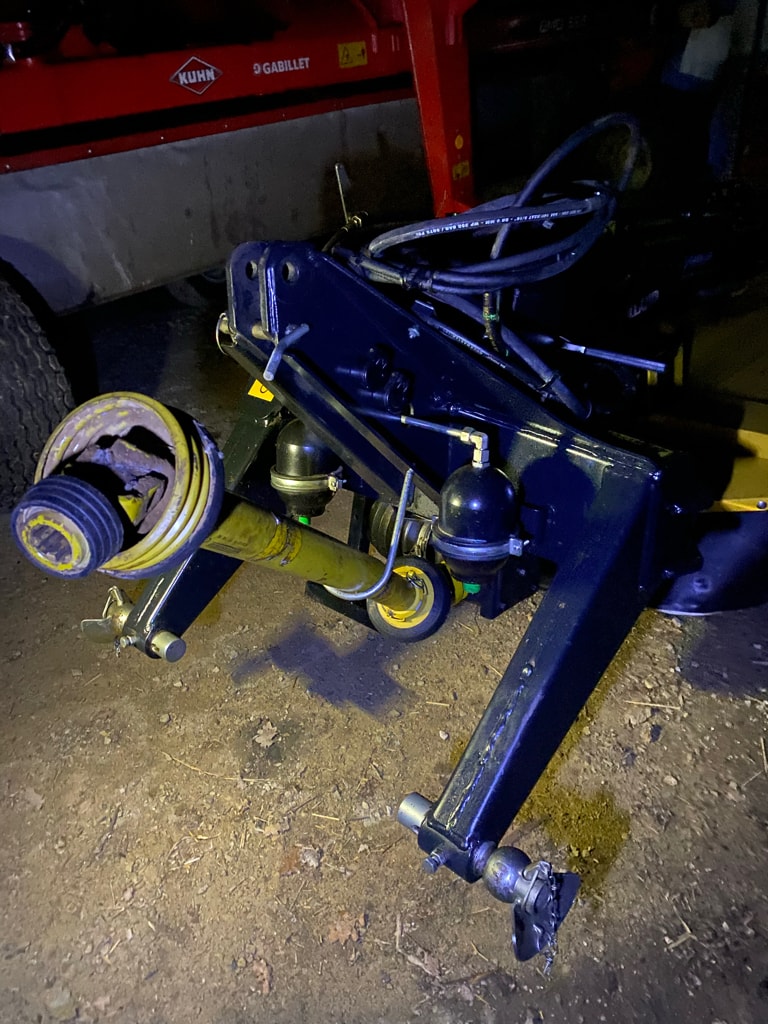 Faucheuse NEW HOLLAND Discuter 390 - photo slide 7