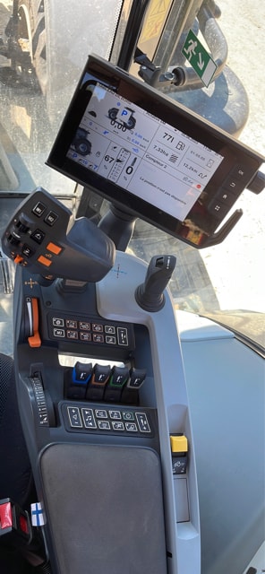 Tracteur VALTRA S294 - photo slide 15