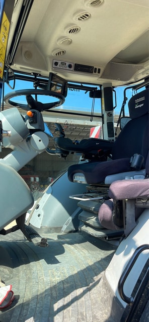 Tracteur VALTRA S294 - photo slide 14