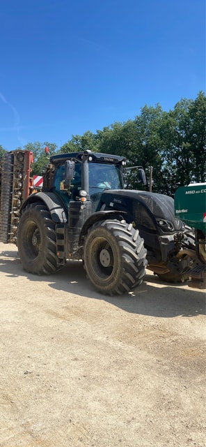Tracteur VALTRA S294 - photo slide 1