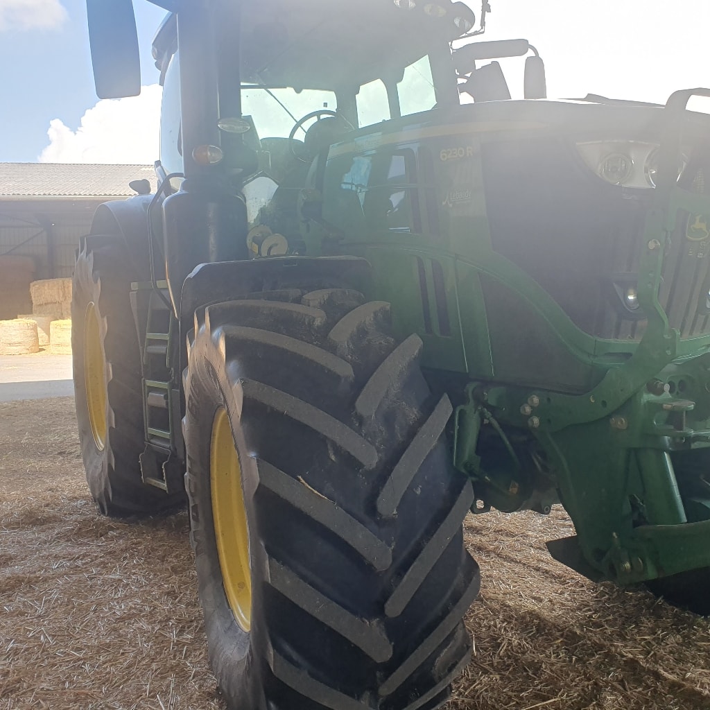 Tracteur chargeur JOHN DEERE 6230R  - photo slide 2