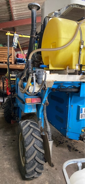 Tracteur enjambeur BOBARD 872 - photo slide 6