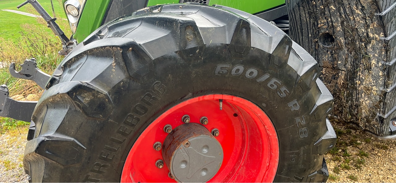 Tracteur FENDT 724 VARIO PROFI - photo slide 8