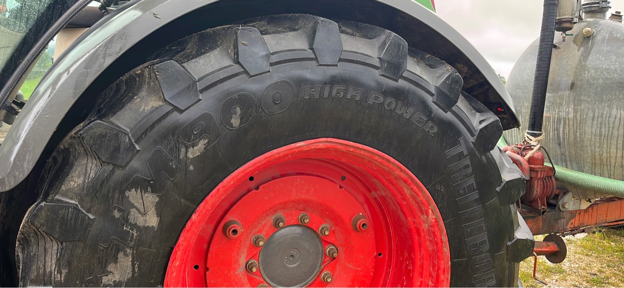 Tracteur FENDT 724 VARIO PROFI - photo slide 9