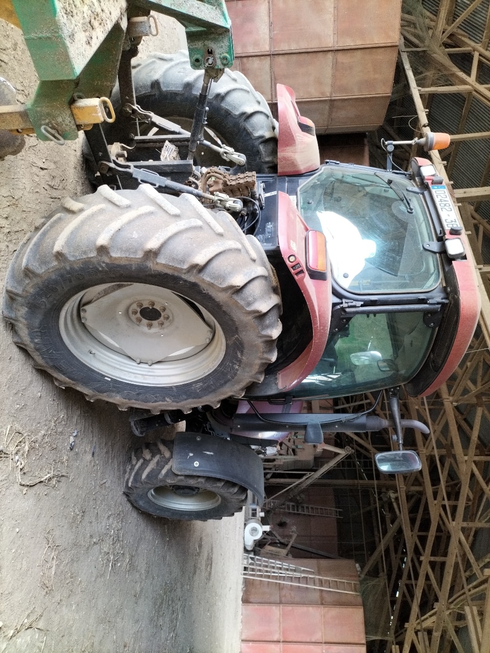 Tracteur CASE IH MAXXUM 125 X-LINE - photo slide 3