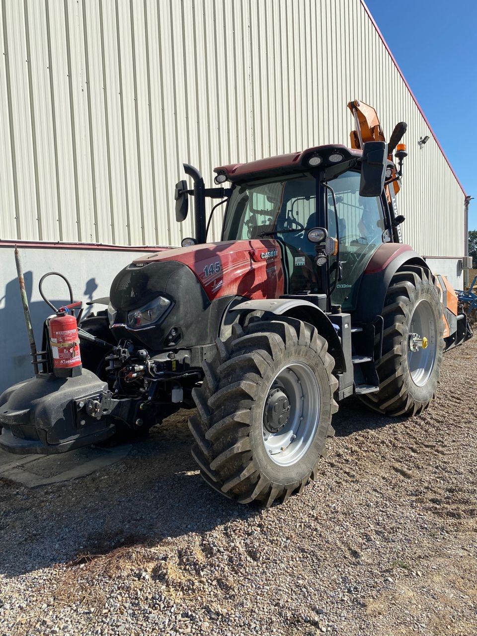 Tracteur CASE IH Maxxum Cvx 145 - photo slide 1