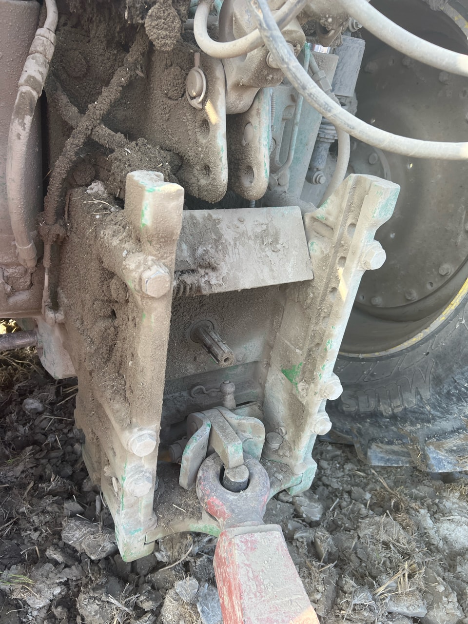 Tracteur chargeur JOHN DEERE 6195M - photo slide 10