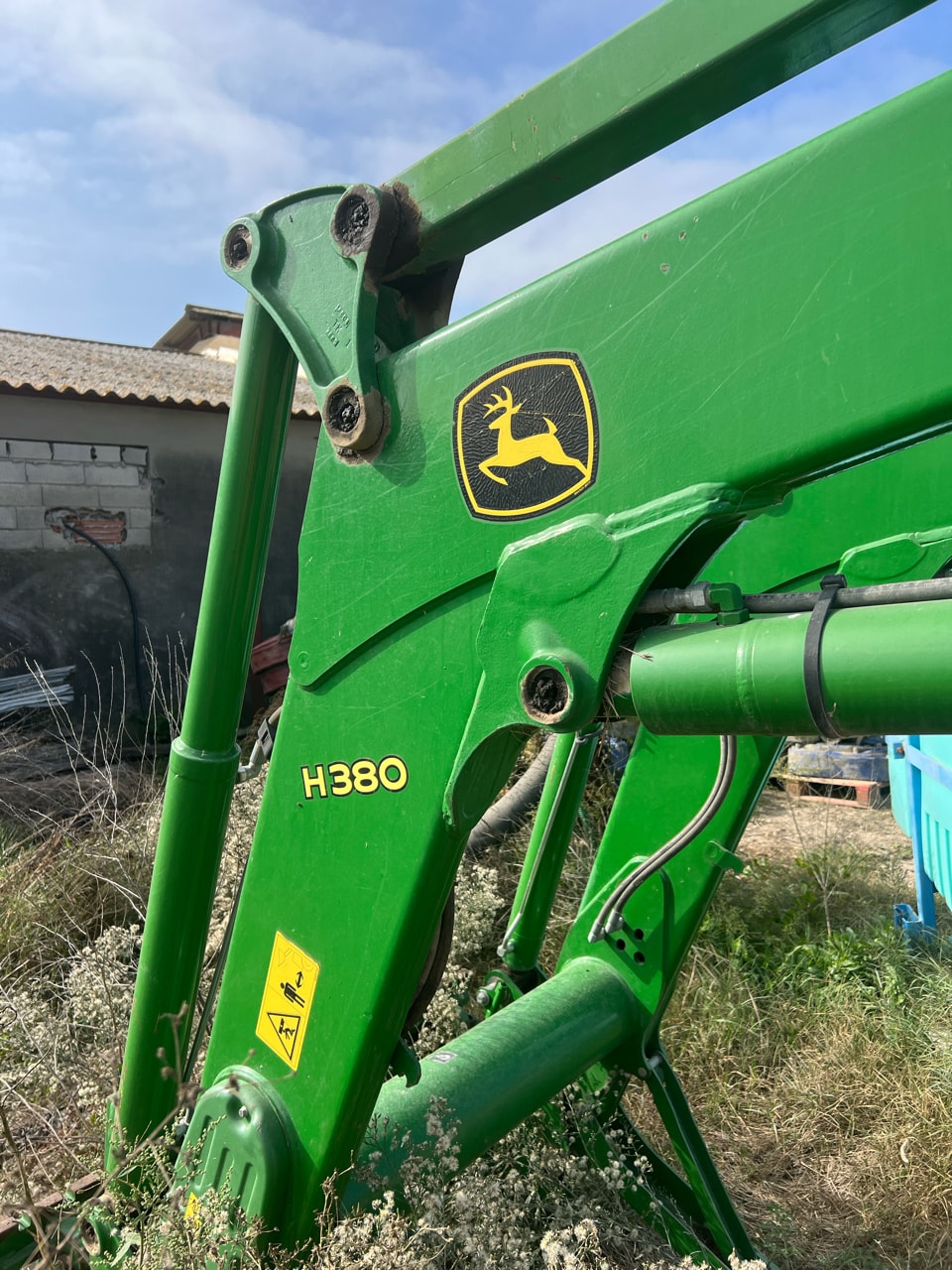 Tracteur chargeur JOHN DEERE 6195M - photo slide 15