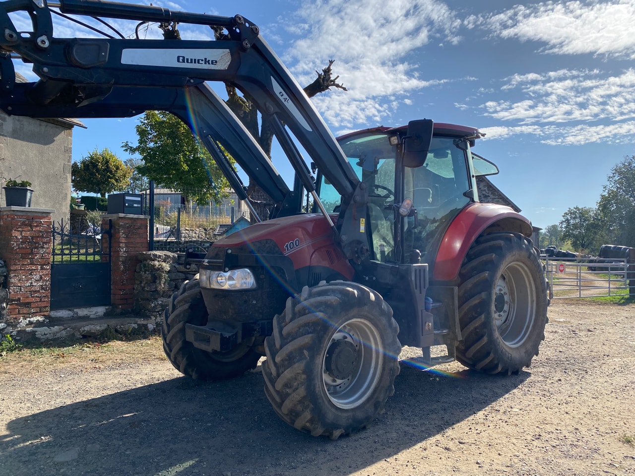 Tracteur chargeur CASE IH LUXXUM 100 - photo slide 1