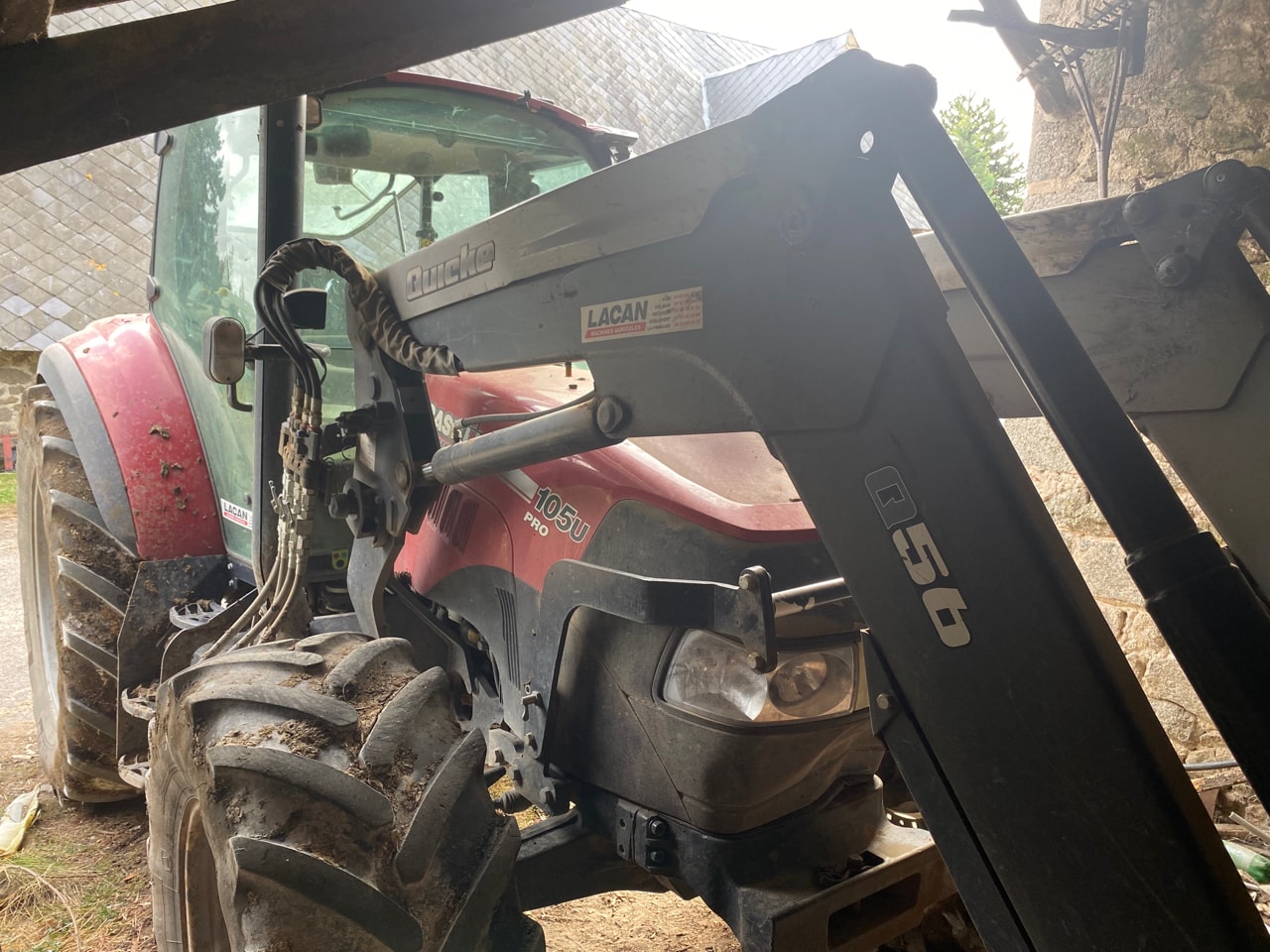 Tracteur chargeur CASE IH FARMALL 105 U PRO - photo slide 1