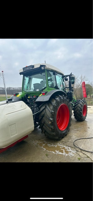 Tracteur FENDT 211 VARIO - photo slide 7