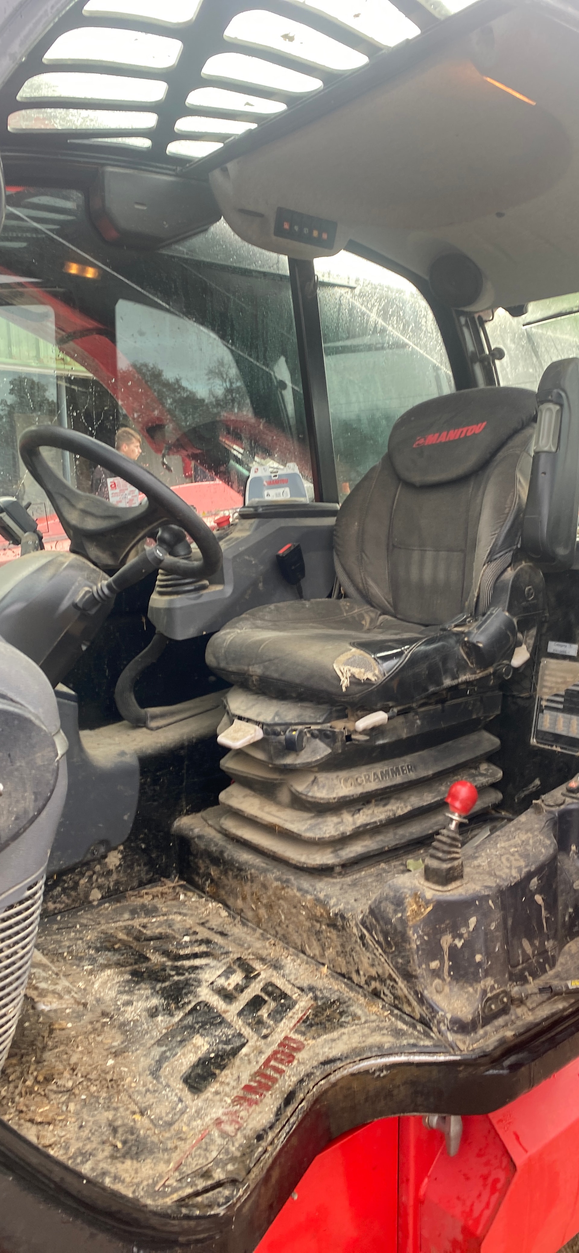 Telescopique MANITOU MLT 840-145 PS - photo slide 13