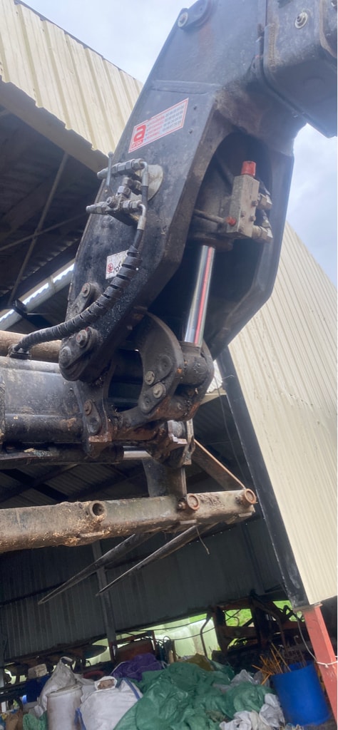 Telescopique MANITOU MLT 840-145 PS - photo slide 8