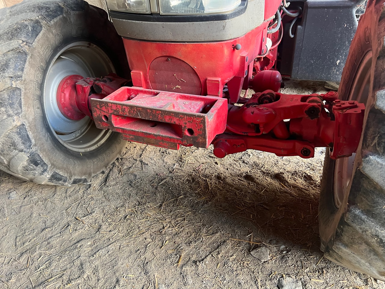 Tracteur MC CORMICK MC 115 - photo slide 3