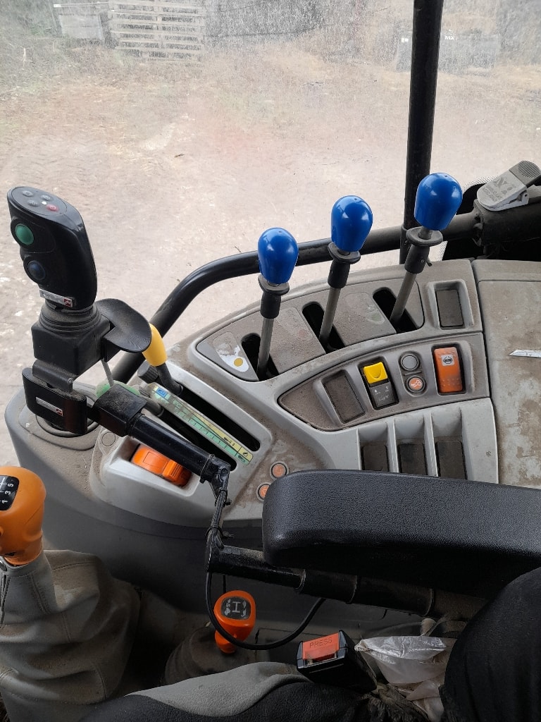 Tracteur DEUTZ FAHR 5110 - photo slide 3
