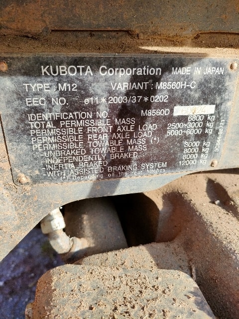 Tracteur chargeur KUBOTA M8560 - photo slide 5