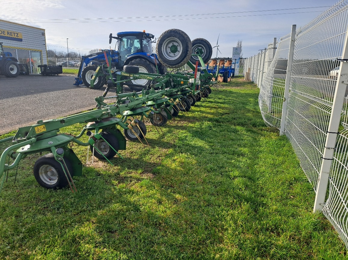Faneuse KRONE KWT 10.02/10 - photo slide 3