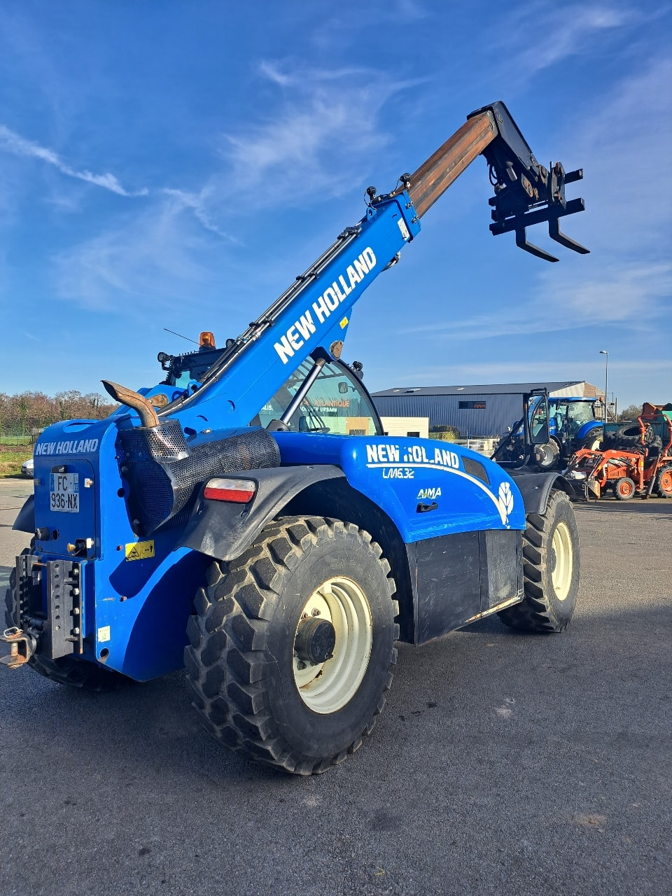 Telescopique NEW HOLLAND LM6.32 - photo slide 3