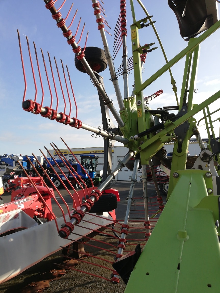 Andaineur CLAAS LINER 1650 - photo slide 6